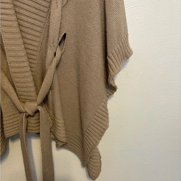 New York & Company Beige Women's Poncho Sweater - Picture 6 of 7